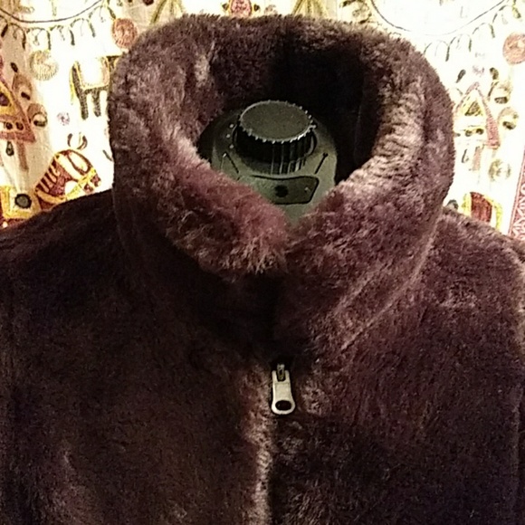 Dressbarn Other - Dressbarn Women's Reversable Faux Fur Vest (XL)